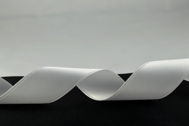 54033 - 25mm White Single Sided Satin x 100 Metre Rolls!