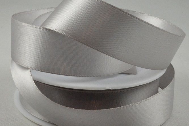 93977 - 25mm Light Silver Double Sided Satin x 25 Metre Rolls!
