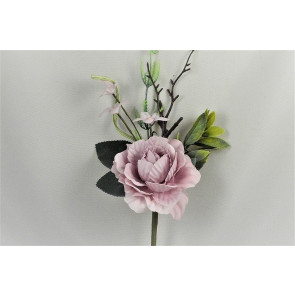 33006 - Dusky Lilac floral arrangement accompanied with lush green leaves.  Height  25cms ,  Width  13cms  (approx)